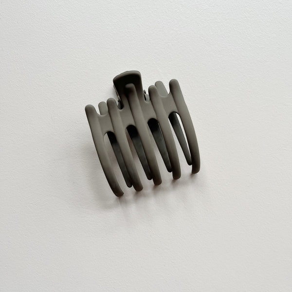 Wide Lay Down Hair Claw